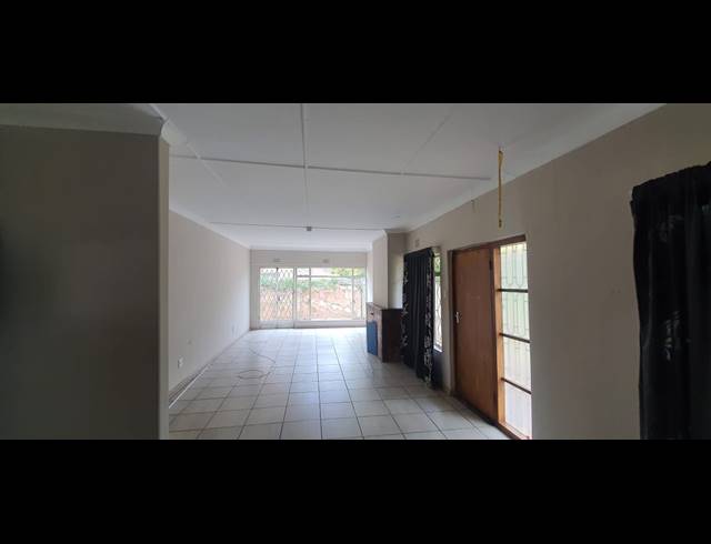 3 BEDROOM HOUSE TO LET IN ARCON PARK